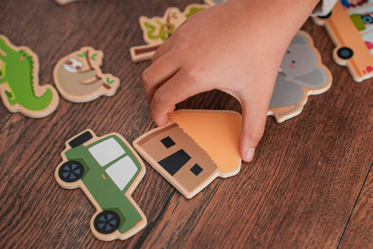 Wie wählt man sicheres Holzspielzeug für Kinder aus